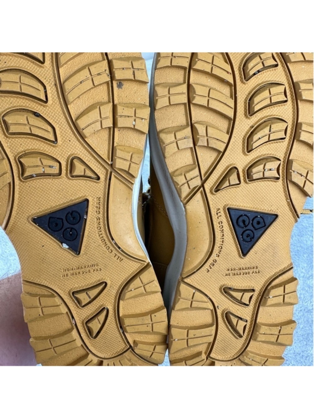 Nike ACG Manoa Leather Boots Haystack Size 4.5Y - Picture 13 of 13